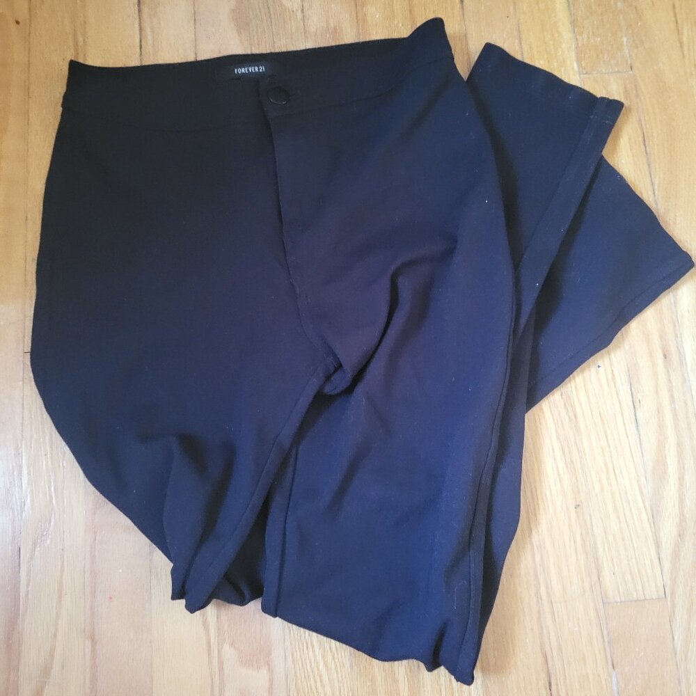 Forever 21 Black Slim Jegging-Style Pants Small